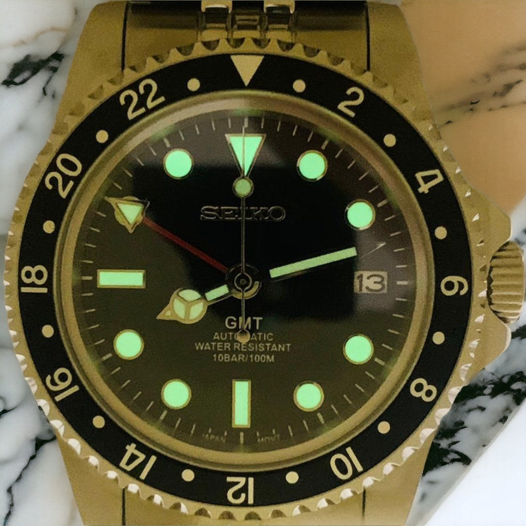 Custom Seiko MilSub Vintage Black Red GMT Benz Date Mod