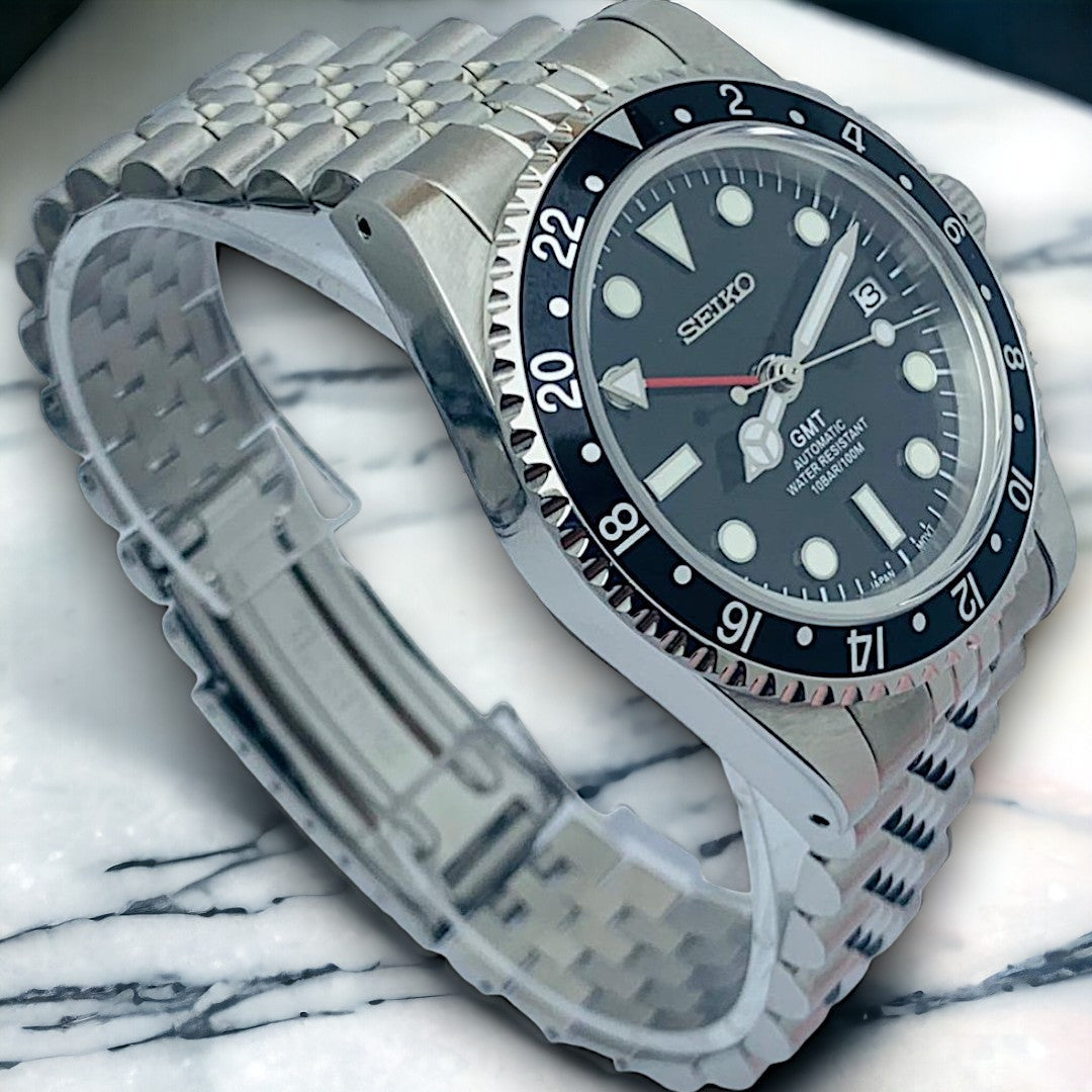 Custom Seiko MilSub Vintage Black Red GMT Benz Date Mod