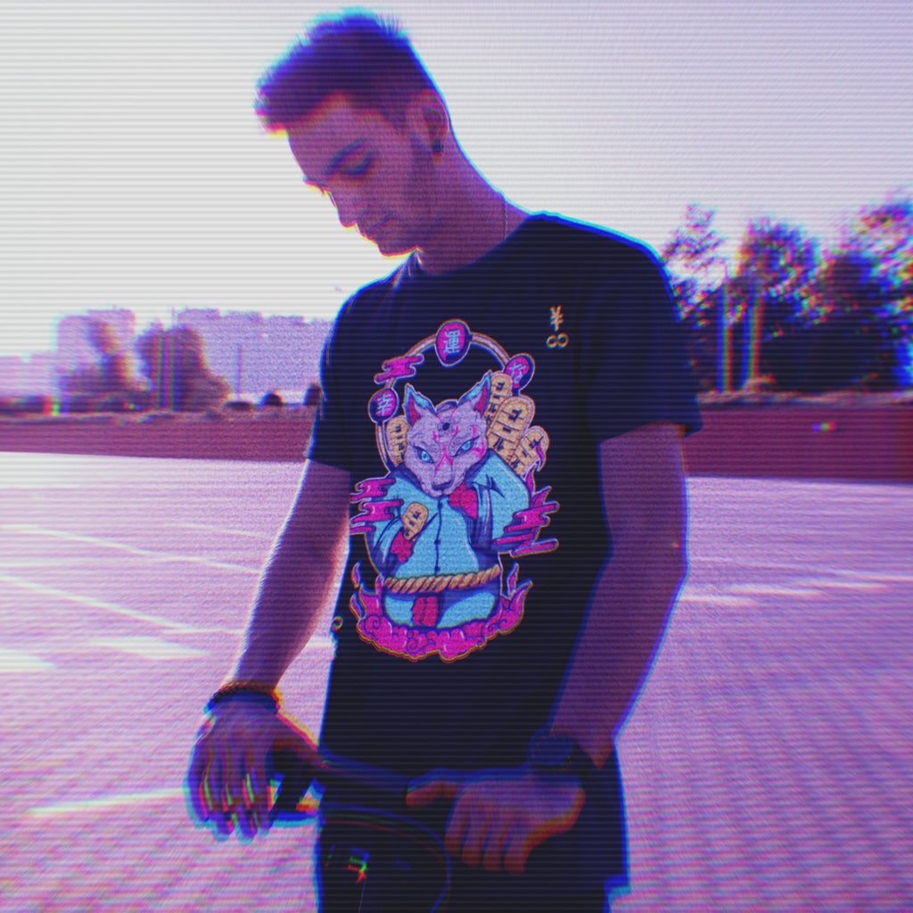 MANEKI-NEKO: T-SHIRT